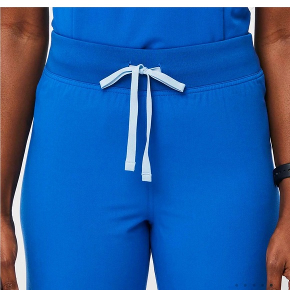 High Waisted Livingston Basic Scrub Pants - Picture 5 of 6